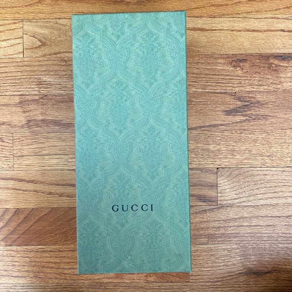 Gucci Accessories - Green Gucci shoe box